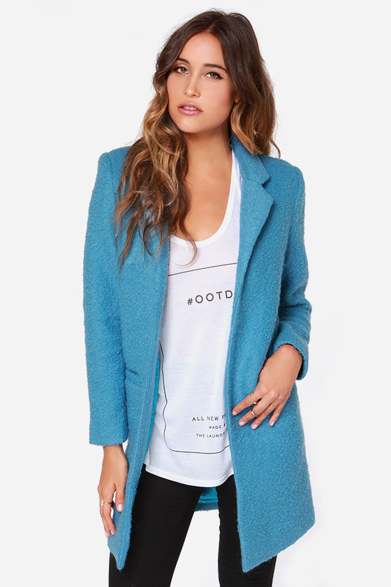 men peacoat with fur collar