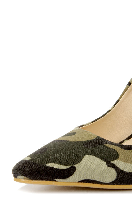 camo print pumps