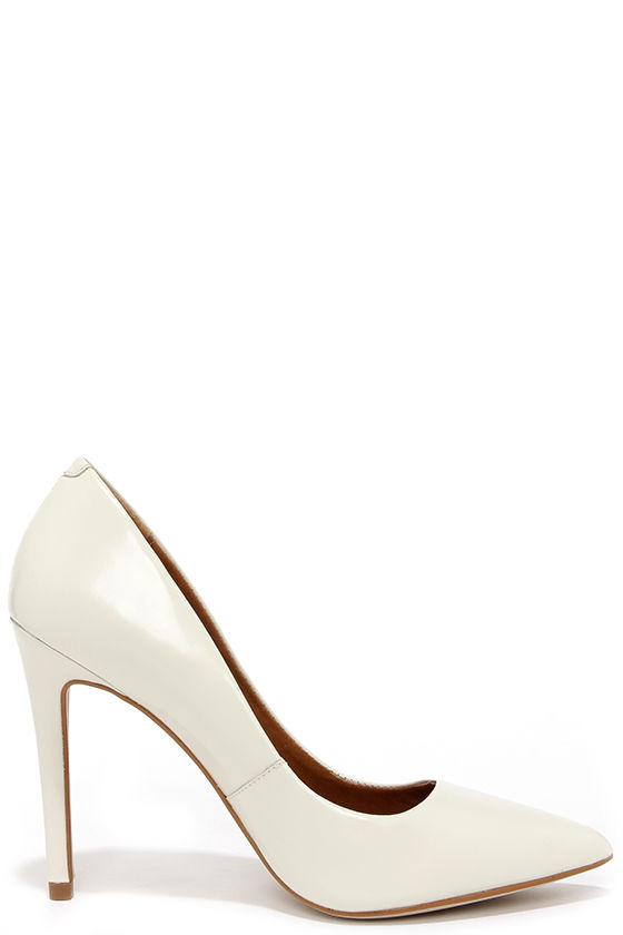 trendy white pumps