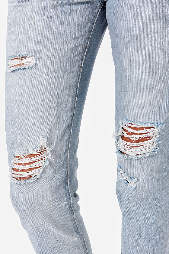 light wash ripped boyfriend jeans