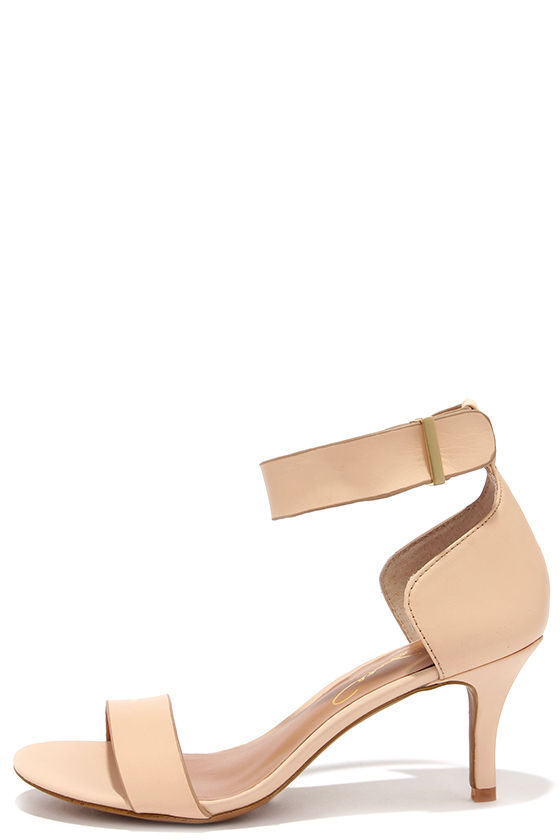 nude kitten heel