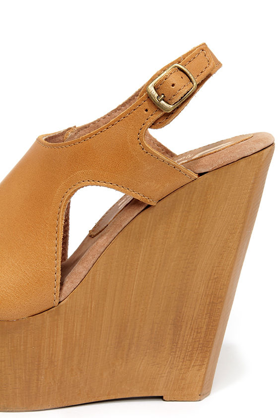 tan wedge sandals low heel