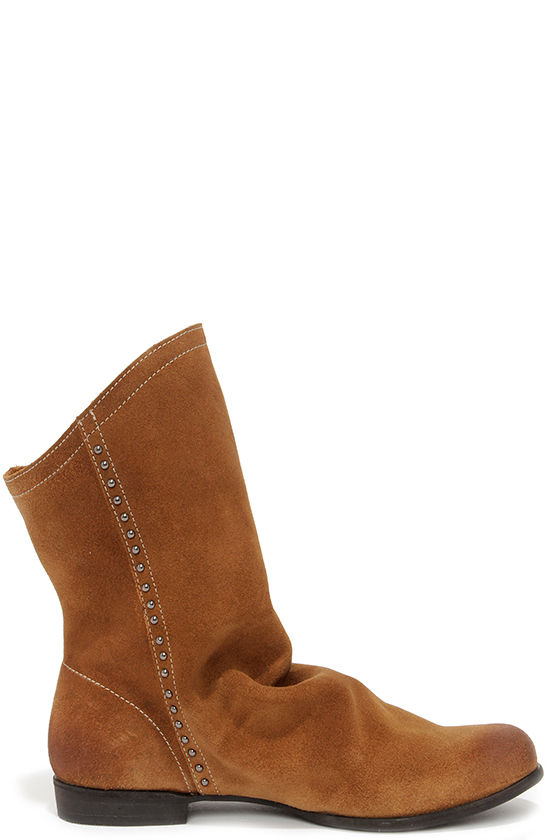 tan boots calf