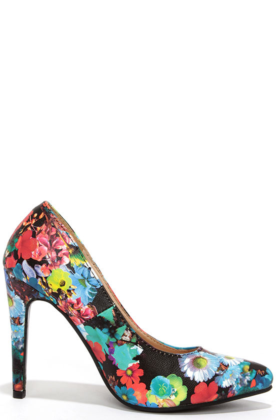 flower pattern pumps