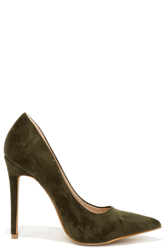 green suede pump