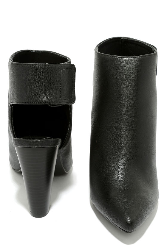 pointed black bootie