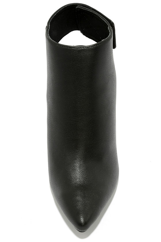 black heeled booties pointed toe