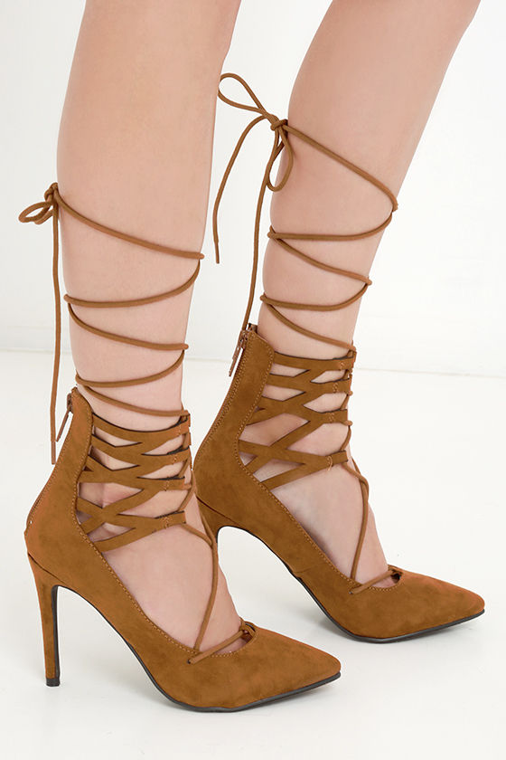 tan lace up