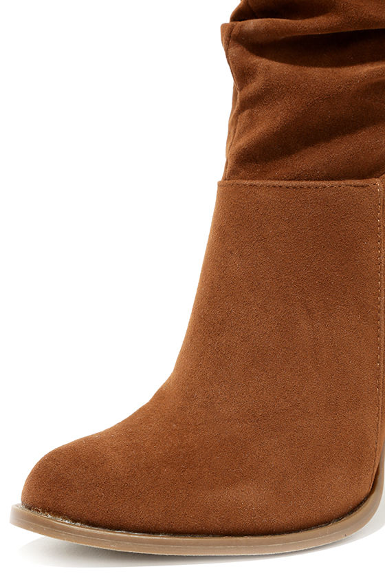 tan boots with small heel
