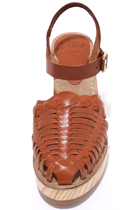 tan clogs womens