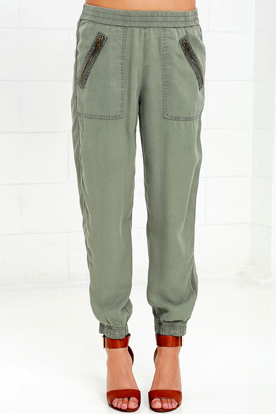 green jogger pants