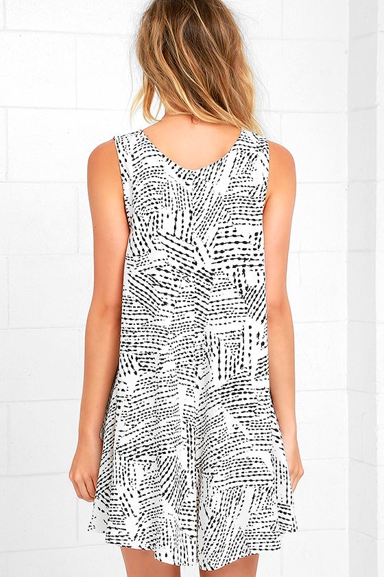 BB Dakota Desilva Black and Cream Print Swing Dress