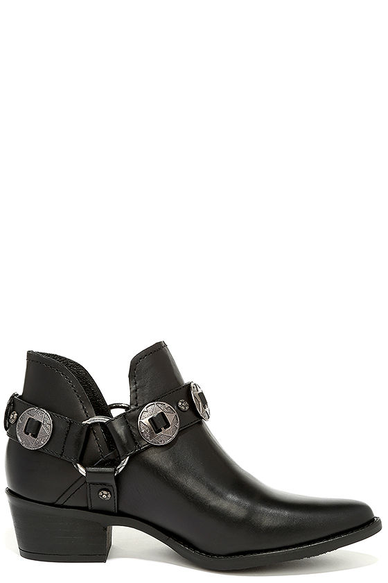 steve madden vintage black booties