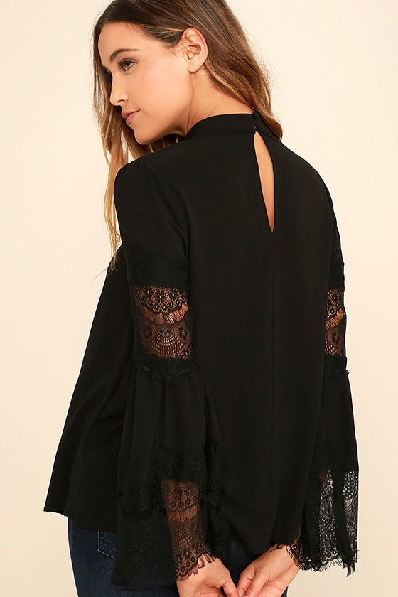 lace up black top