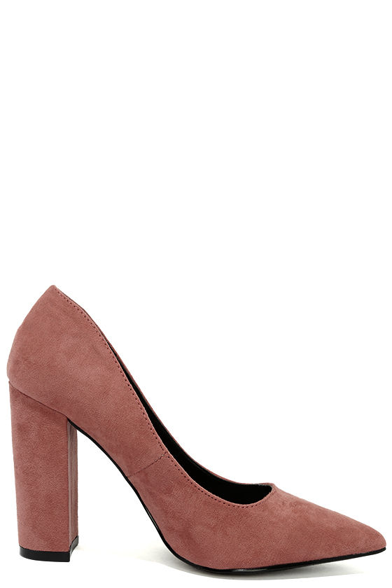 pumps in mauve