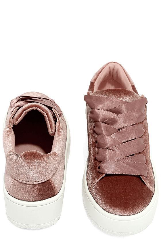 steve madden bertie v sneakers blush sneakers velvet sneakers