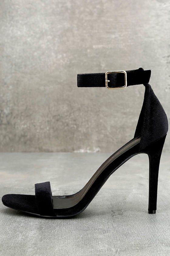 shoes number 5 is equal to