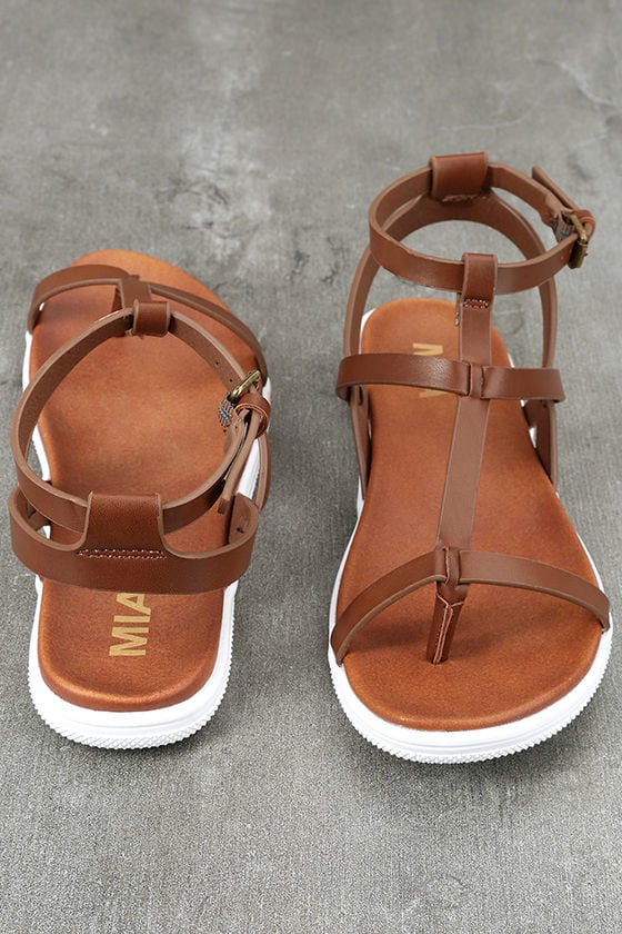 cognac sandals flat