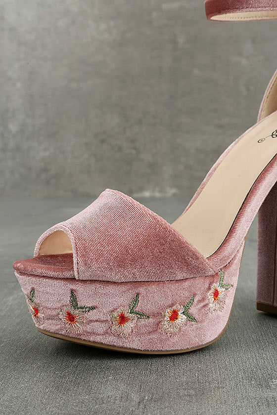blush platform pumps