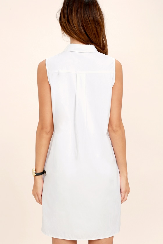 womans white dress shirt