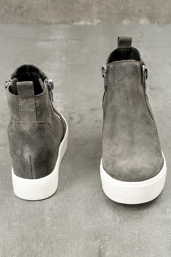 wedgie grey suede