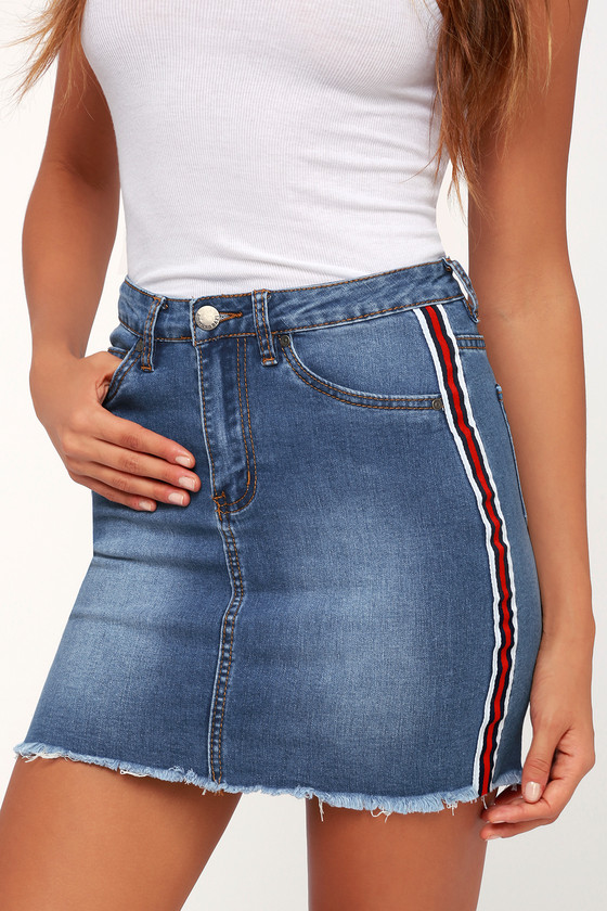 Trendy Medium-Wash Denim Skirt - Side Stripe Mini Skirt