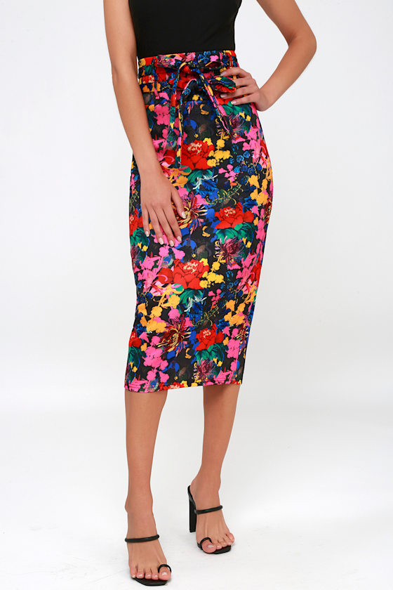 2912137 Black Floral Pencil Skirt main image 1
