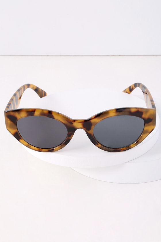 Chic Tortoise Sunglasses Tortoise CatEye Sunglasses Sunnies