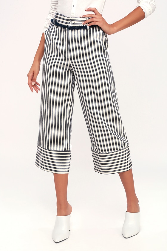 striped cropped pants