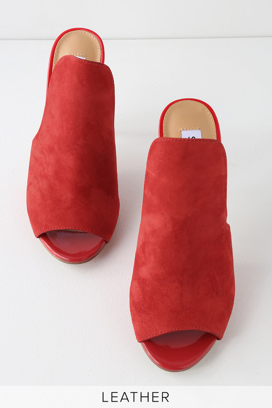 red pointed mules