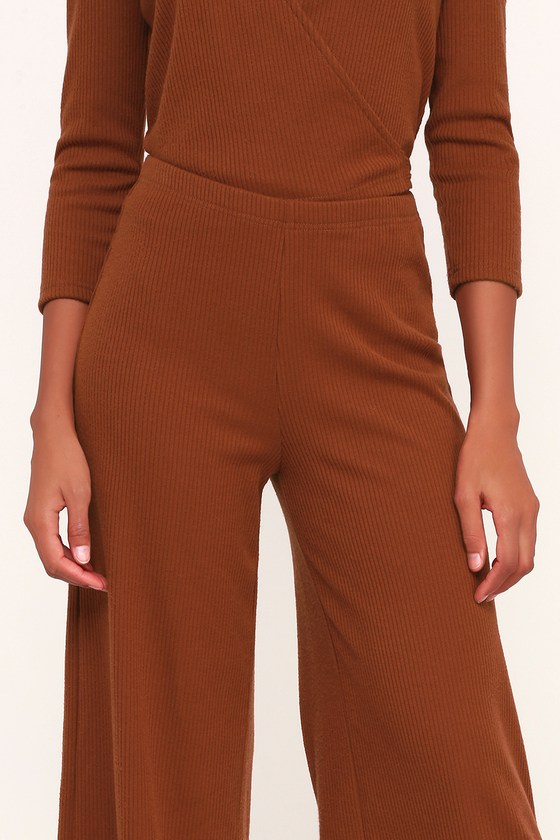 green ribbed pants