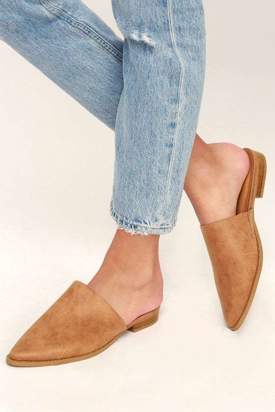 tan pointed mules