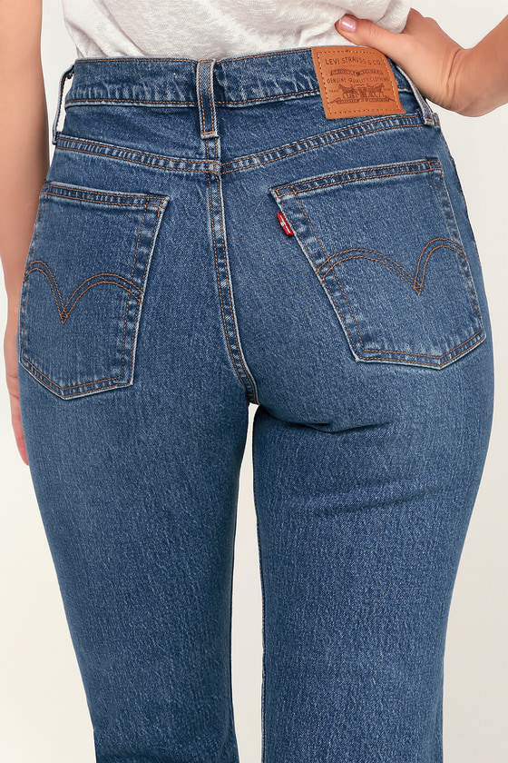 Levi's Wedgie Straight - Medium Wash Jeans - High-Rise Jeans