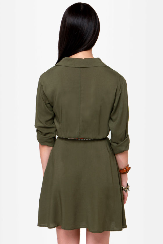 green dress shirt outfit