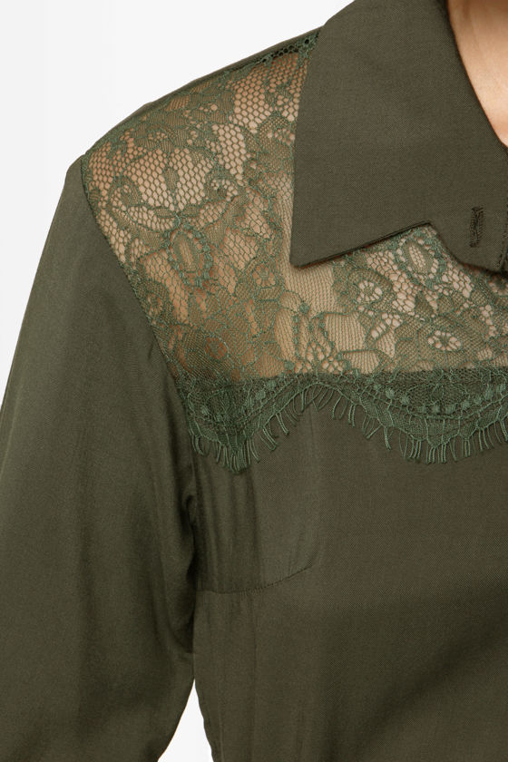 green dress shirt outfit