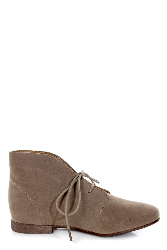 lace up desert boots