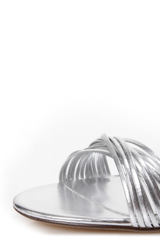 silver strappy dress sandals