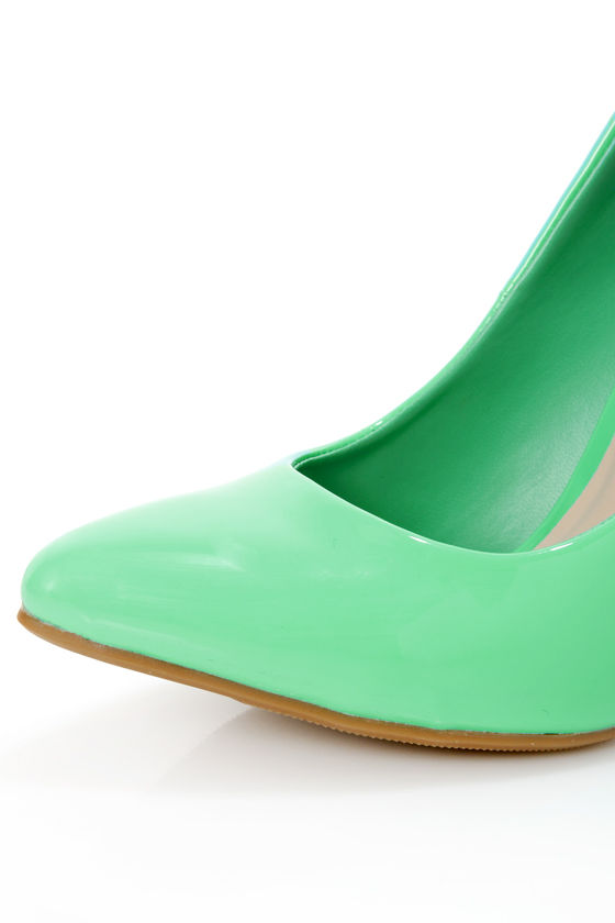 Elly 1 Mint Patent Pointed Pumps - $25.00