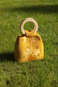 Stay Chic Yellow Beaded Wood Handle Bag