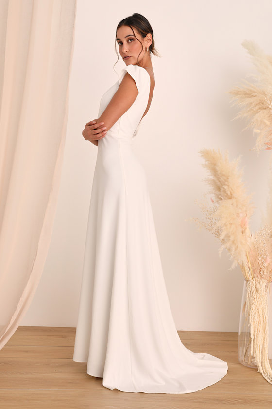 Radiance of Love White Cap Sleeve Backless A-Line Maxi Dress 2