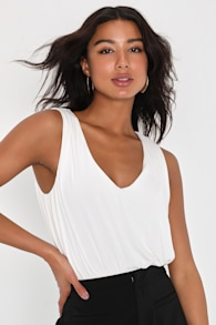 Chic on Repeat Ivory V-Neck Sleeveless Bodysuit 2