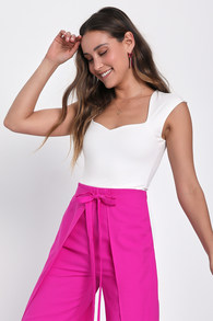 Poised Personality White Cap Sleeve Sweetheart Neck Top