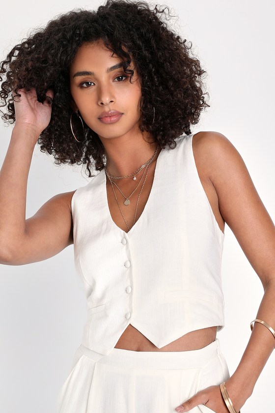 Lulus Sophisticated Beauty Ivory Linen Button-front Cropped Vest Top