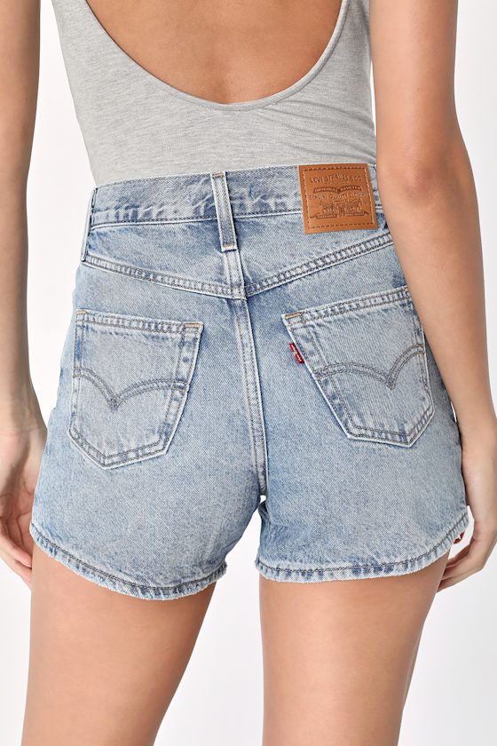 '80s Mom Shorts Light Wash High-Waisted Distressed Denim Shorts 4