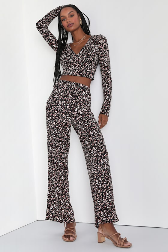 Tranquil Trend Black Floral Long Sleeve Two-Piece Lounge Set 2