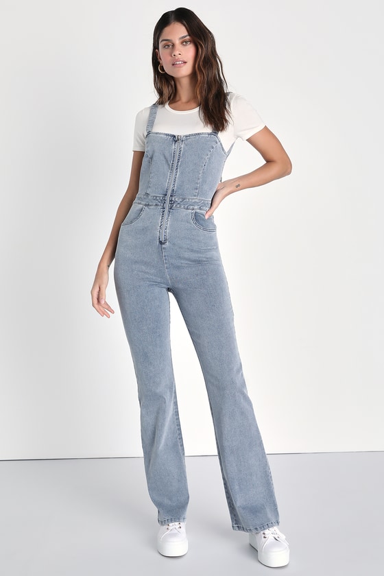 Lulus Movin' And Groovin' Light Wash Zip-front Tie-back Jumpsuit In Blue
