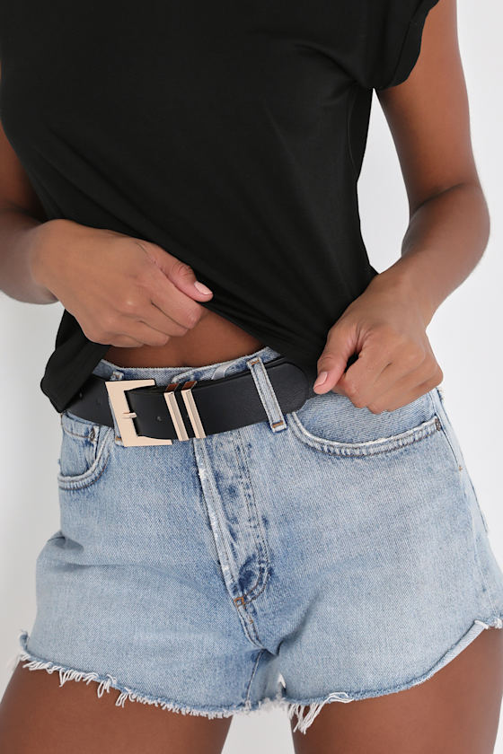 Endlessly Chic Black and Gold Belt 1