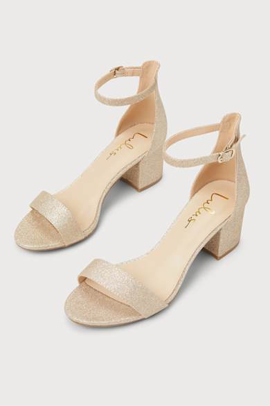 Cute Dresses, Tops, Shoes & Clothing for Women