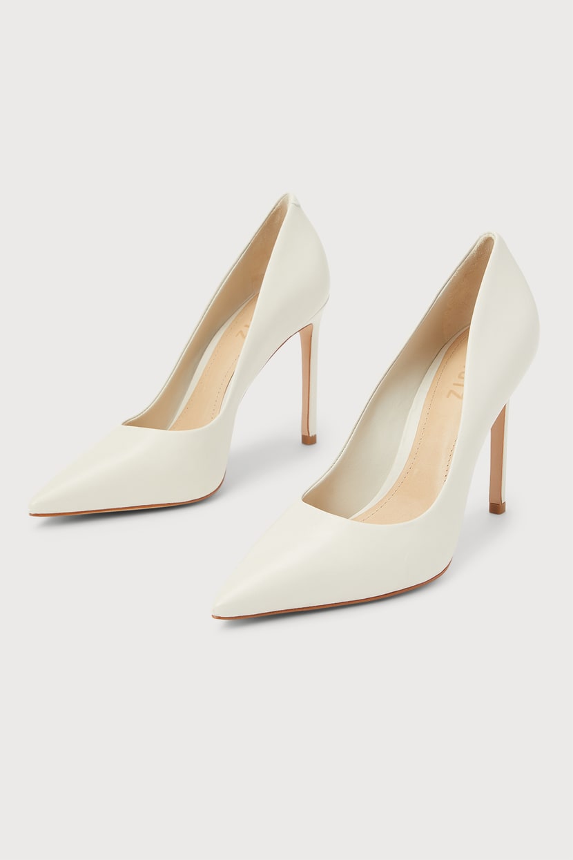 Lou Leather Pump in White, Pointed Toe Shoe