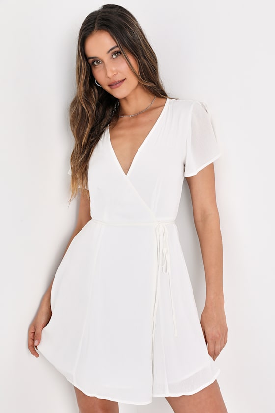 Harbor Point White Wrap Dress 12